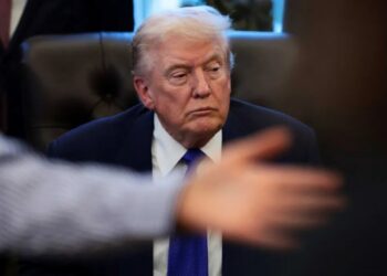 Trump intel chief election meddling should ‘freak everybody out,’ top Dems shout