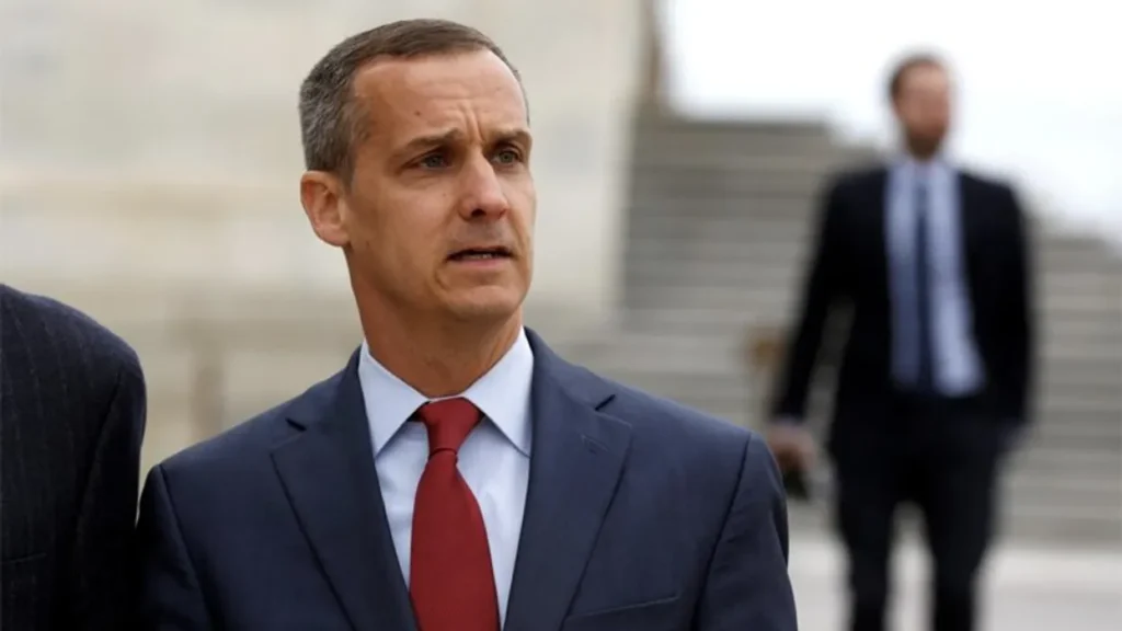 Corey Lewandowski’s mid-air meltdown over Kristi Noem’s blanket sparks uproar