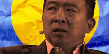 AI Will Destroy Millions of White Collars Jobs in the Coming Months, Andrew Yang Warns, Driving Surge of Personal Bankruptcies