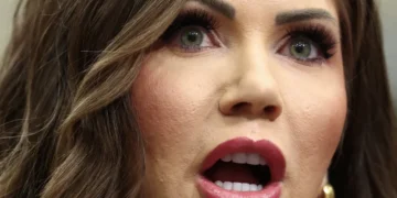 DHS officials doubt Noem’s plane with bar and queen bed is for deportations: ‘Far-fetched’