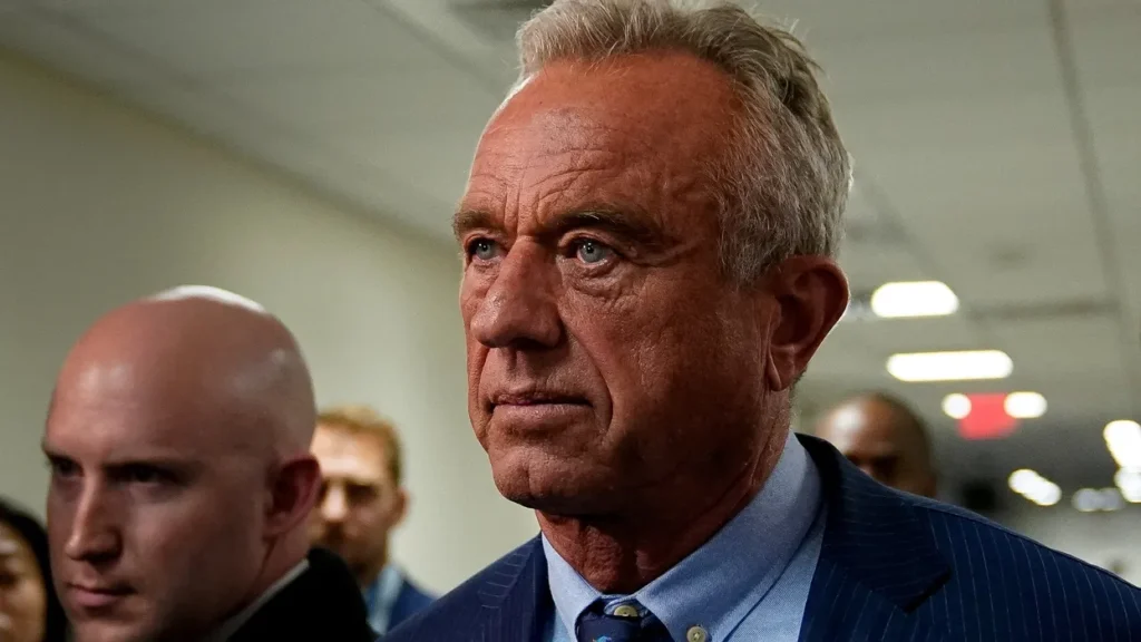 GOP White House doc tells Trump health head his ‘losing strategy’ will ‘create more havoc’