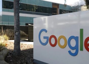 Fed staff are more worried about stock prices than tech debt, even as hyperscalers go on a borrowing binge for their AI spending