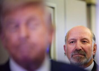 Family of top Trump official stands to make fortune from tariff ruling: ‘Pure criminality’