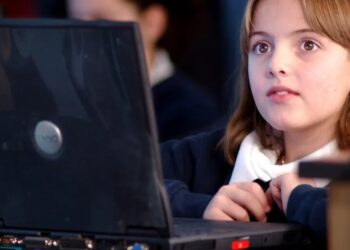 The U.S. spent $30 billion to ditch textbooks for laptops and tablets: The result is the first generation less cognitively capable than their parents