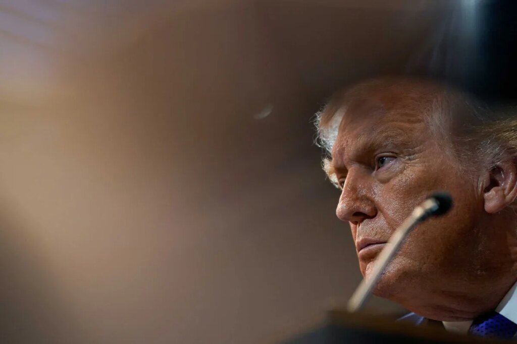 ‘We’ll make you disappear’: Dem lawmaker demands answers on disturbing FBI tip about Trump