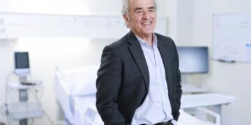 At 61, this major insurance CEO works out 6 days a week with his 23-year-old son—he picks his brain for a Gen Z perspective while lifting weights