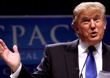 ‘This is what we call tilting’: Gov pinpoints how Trump’s ‘gambling away your tax dollars’