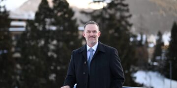 U.S. tells partners to honor tariff deals as Trump regroups