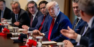 Ex-GOP insider warns end is nigh for Trump — and State of the Union bluster will show it