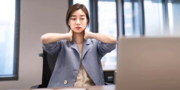 Nearly half of companies are ditching merit-based bumps for ‘peanut butter’ raises—and it’s the same tactic bosses used after the 2008 recession