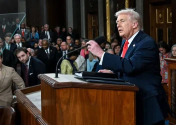 As the President rambles, Democrat congresswoman walks out of State of the Union
