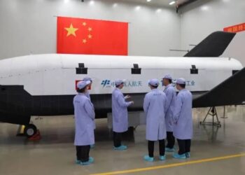 Mysterious Chinese Space Plane Conducting Unknown Mission in Orbit