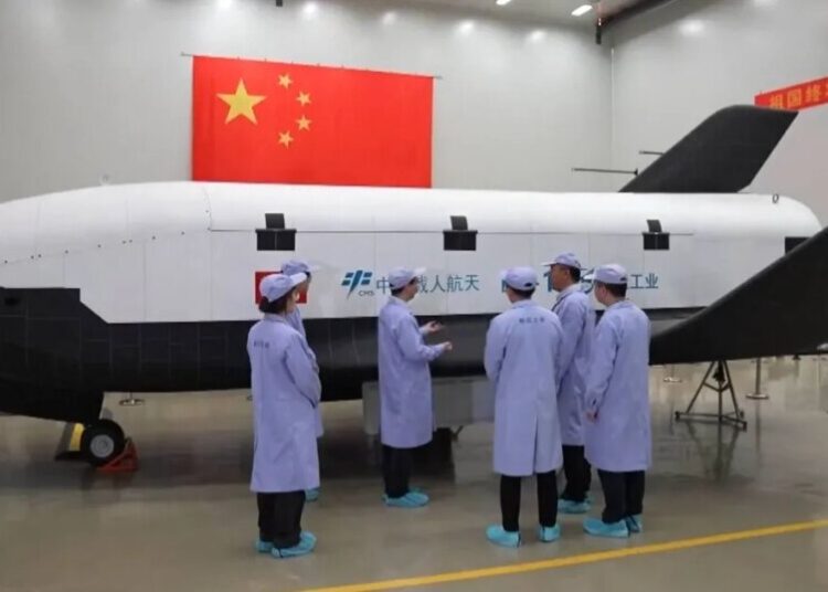 Mysterious Chinese Space Plane Conducting Unknown Mission in Orbit