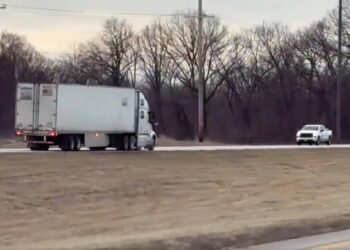 ‘Dangerous’ Somali trucker busted driving wrong way on Missouri highway couldn’t read road signs, failed English test