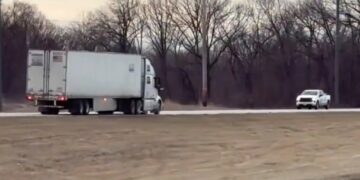 ‘Dangerous’ Somali trucker busted driving wrong way on Missouri highway couldn’t read road signs, failed English test