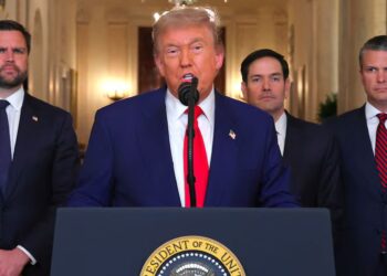 Vance Humiliated as Trump Freezes Him Out Over Iran Split