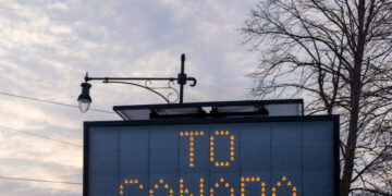 For an Immigration Trap on a Bridge to Canada, an Encouraging Sign