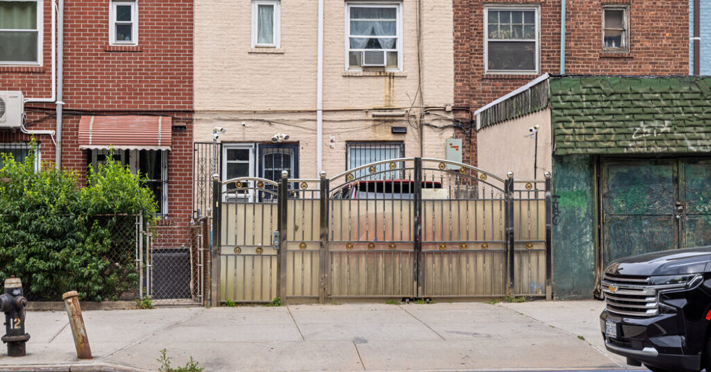 Are You a New Yorker with a Unique Parking Situation? We Want to Hear It.