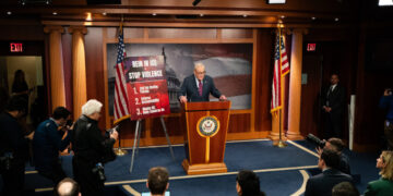 Democrats and White House Trade Offers but Deal to Reopen D.H.S. Remains Elusive