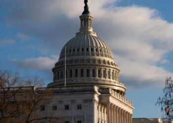 Police Arrest Man Who Ran Toward the Capitol With a Loaded Gun