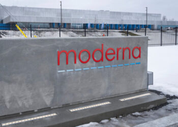 F.D.A. Reverses Decision and Agrees to Review Moderna’s Flu Vaccine