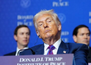 As Trump Weighs Iran Strikes, He Declines to Make Clear Case for Why, or Why Now