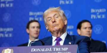 As Trump Weighs Iran Strikes, He Declines to Make Clear Case for Why, or Why Now