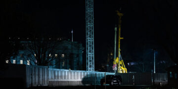 How Trump Is Making Sure His Ballroom Plans Sail Through