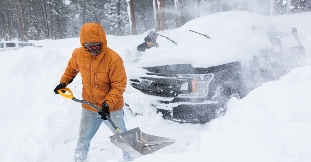 Top Concern in Avalanche Recovery Effort Is Now Safety of Searchers