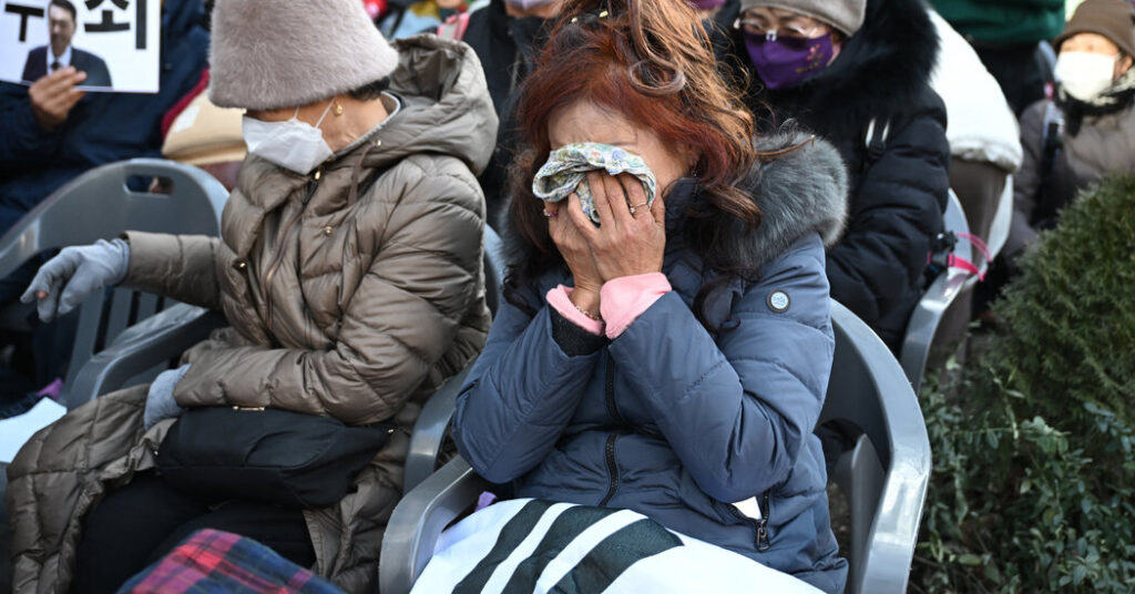 Dueling Protests at South Korean Ex-Leader’s Sentencing Highlight Political Rift