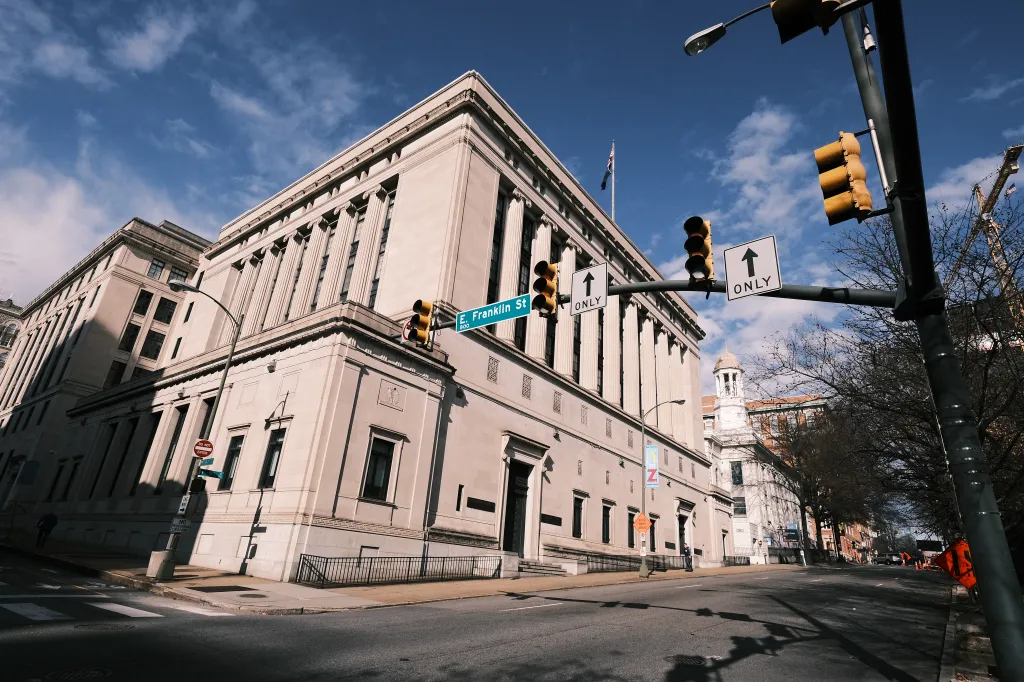 The Virginia State Supreme Court Building and E. Franklin Street in Richmond.