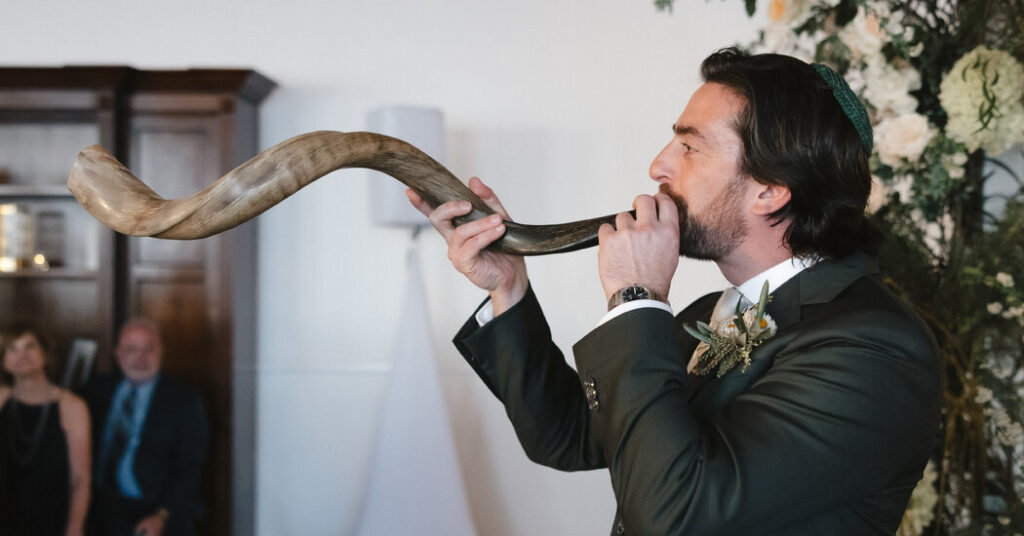 A Shofar Player Wasn’t High on Her Dating Wish List