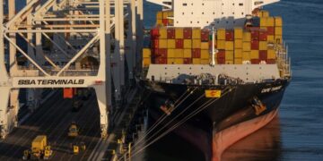 Supreme Court Tariff Ruling to Spur Chaotic Refund Process