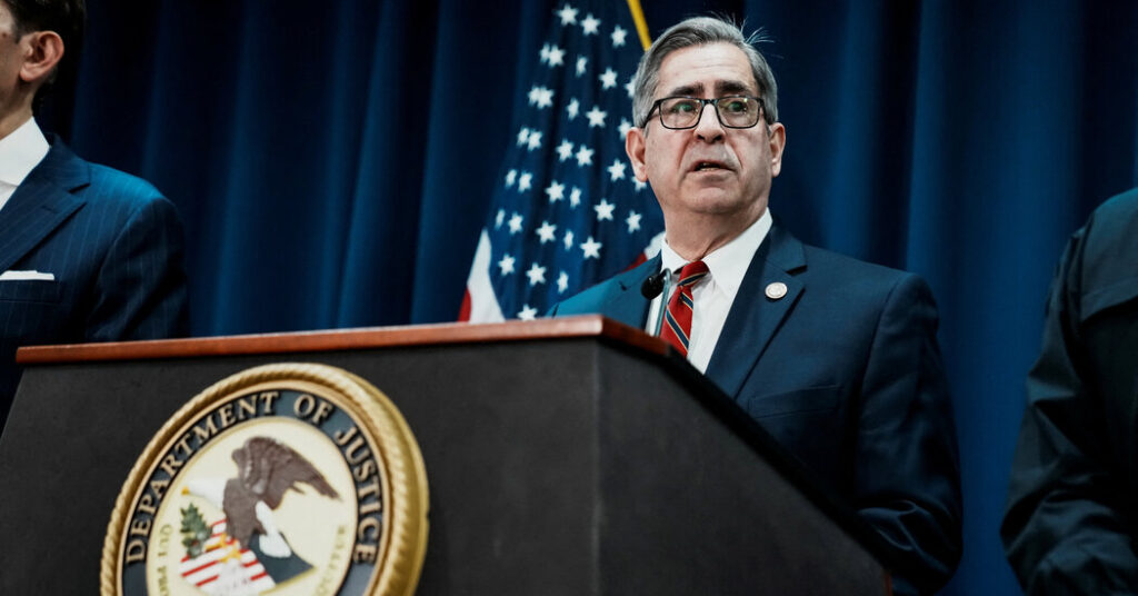 Con Men Posing as Lawyers and Judges Preyed on Immigrants, U.S. Says