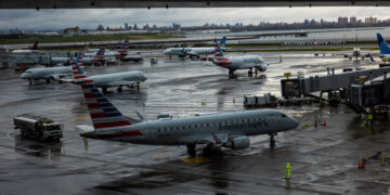 Winter Storm Disrupts Travel at Major Airports in the Northeast