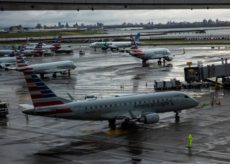 Winter Storm Disrupts Travel at Major Airports in the Northeast