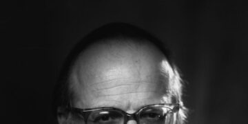 Edward Hoagland, Lyrical Chronicler of the Natural World, Dies at 93