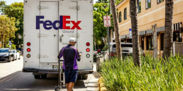 FedEx Sues for Refund of Trump Tariffs Rejected by Supreme Court