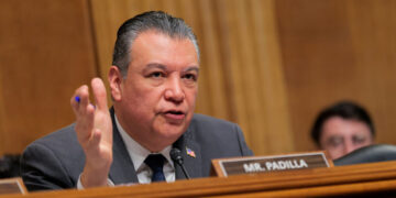 Senator Handcuffed After Interrupting Noem Will Give Spanish Rebuttal to Trump