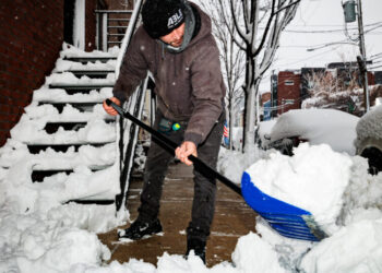 How to Shovel Snow Safely