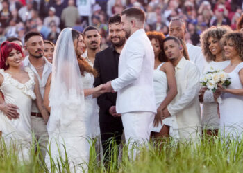 They Met in an E.R. and Were Married at the Super Bowl