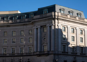 I.R.S. Tactics Against Meta Open a New Front in the Corporate Tax Fight