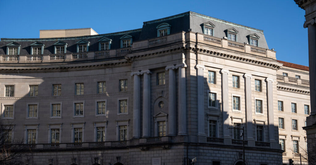 I.R.S. Tactics Against Meta Open a New Front in the Corporate Tax Fight