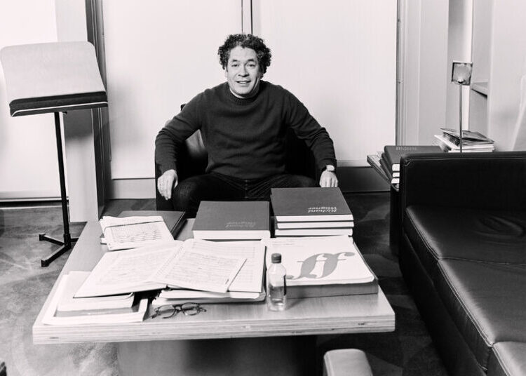 Gustavo Dudamel’s Long Goodbye to L.A., and Long Hello to New York