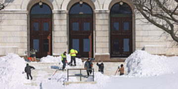 Providence, R.I., Is Used to Snow. But Not 36 Inches in a Day.