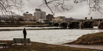 Cracks Appear in Trump Coalition Ahead of State of the Union