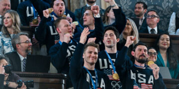 Trump Honors Hockey Champions and Service Members at State of the Union