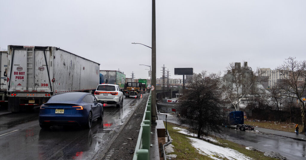 Can a Long-Hated Bronx Highway Be Repaired Without Doing More Harm?