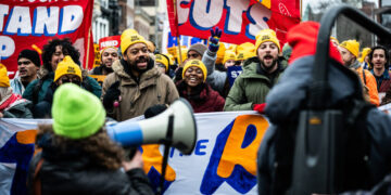 ‘Tax the Rich’ Rally Draws 1,500 to Albany, but Not Mamdani or Hochul