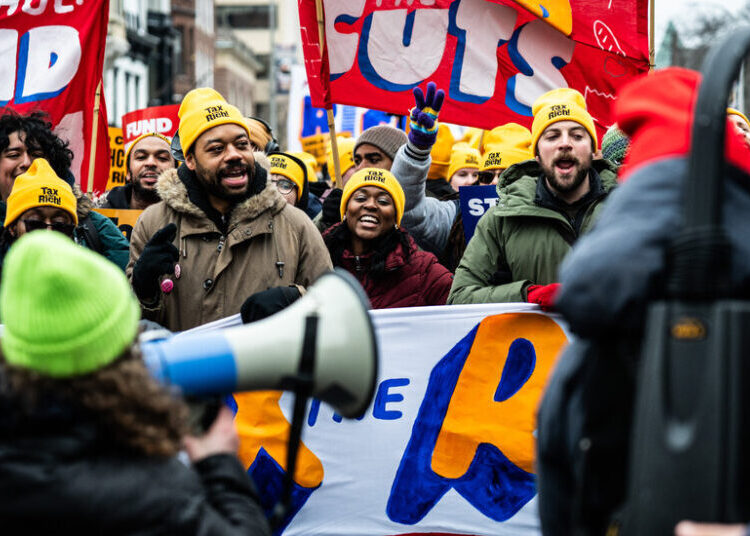 ‘Tax the Rich’ Rally Draws 1,500 to Albany, but Not Mamdani or Hochul